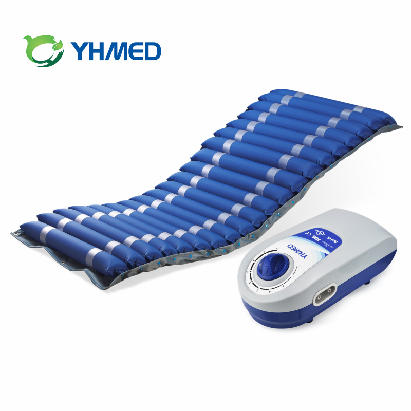 病院の床ずれ防止インフレータブル医療用エアマットレス、ポンプストライプ付き